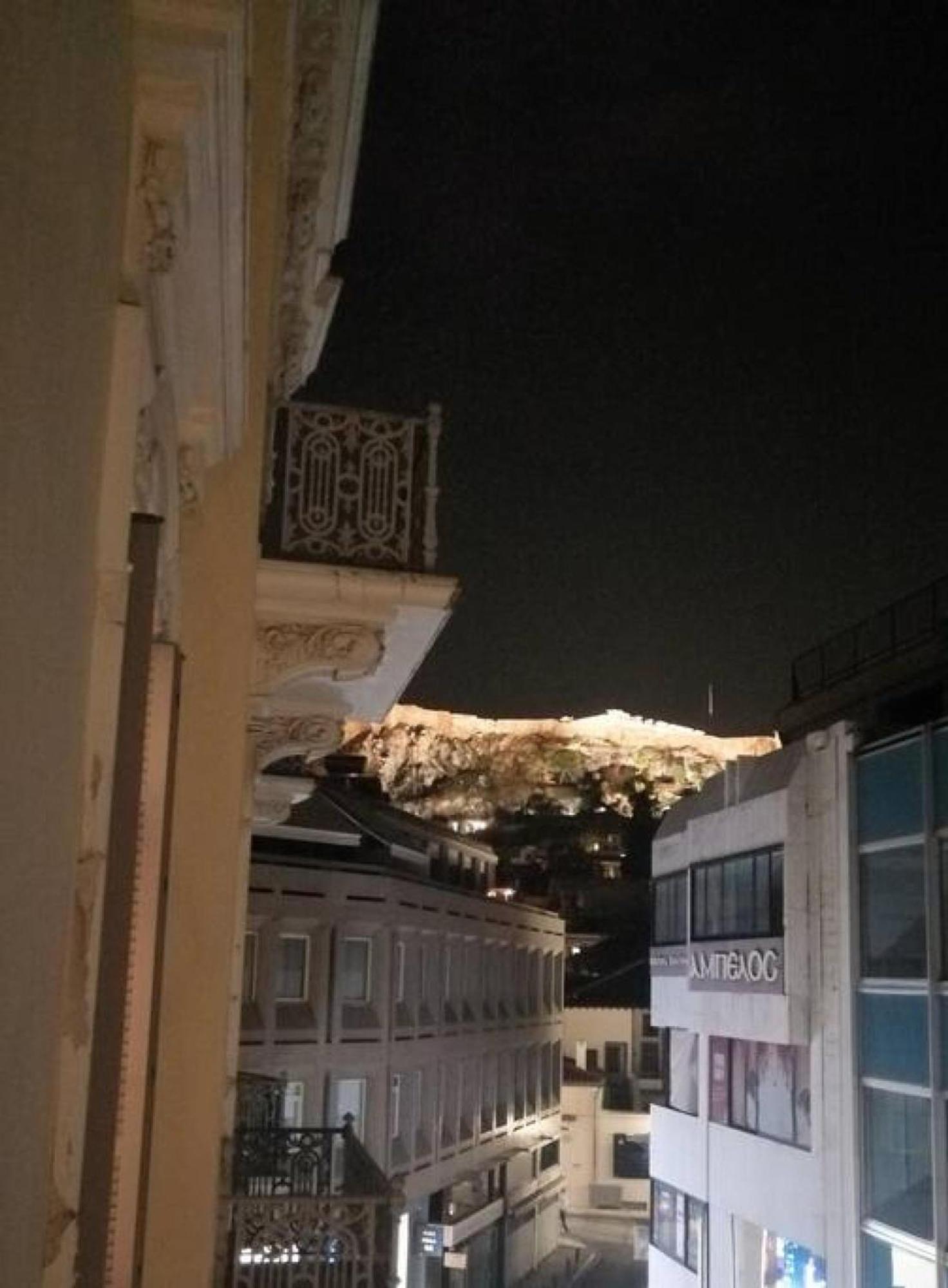 Elegant Apartment Under The Acropolis Athen Exterior foto