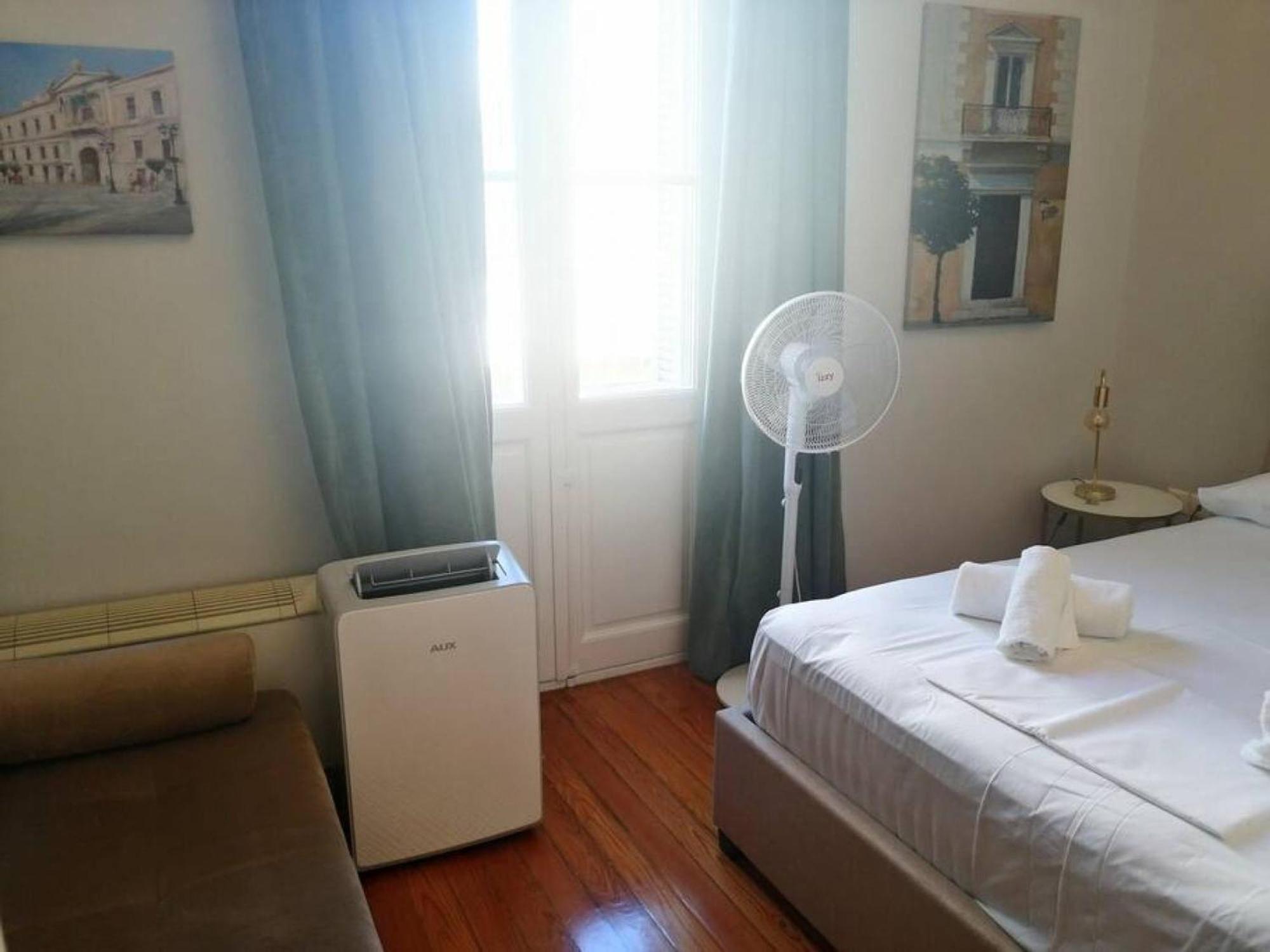 Elegant Apartment Under The Acropolis Athen Exterior foto